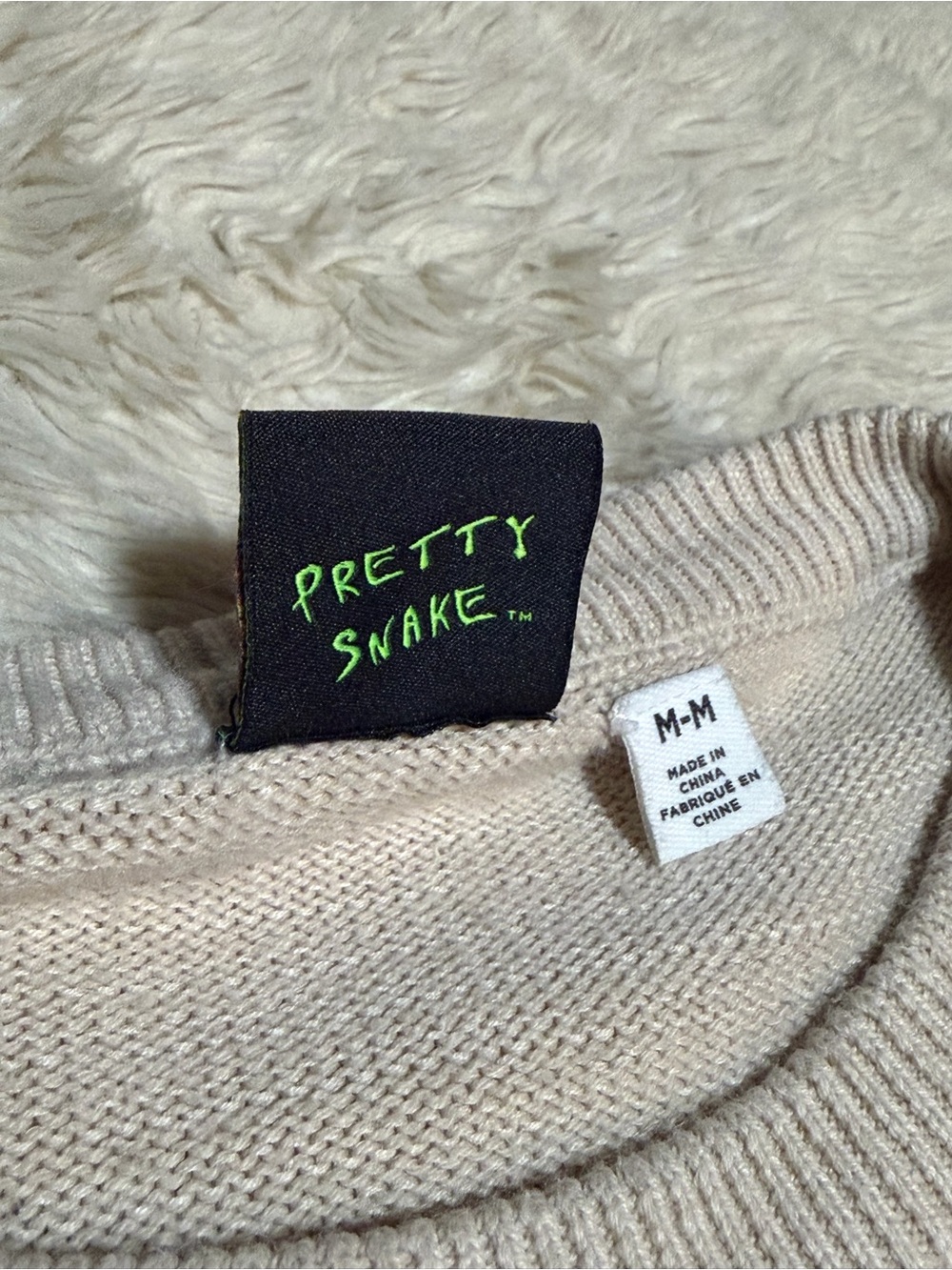 Pretty Snake Crazy Cat Oversized Sweater in Cream and Black - Size Medium - Picture 4 of 5